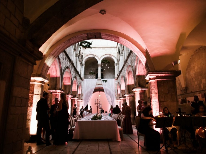 RECEPCE PALÁCE SPONZA